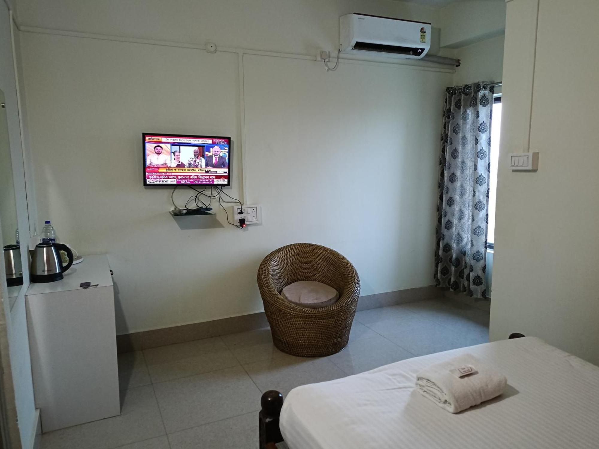 גווהטי Hotel Bhargav מראה חיצוני תמונה