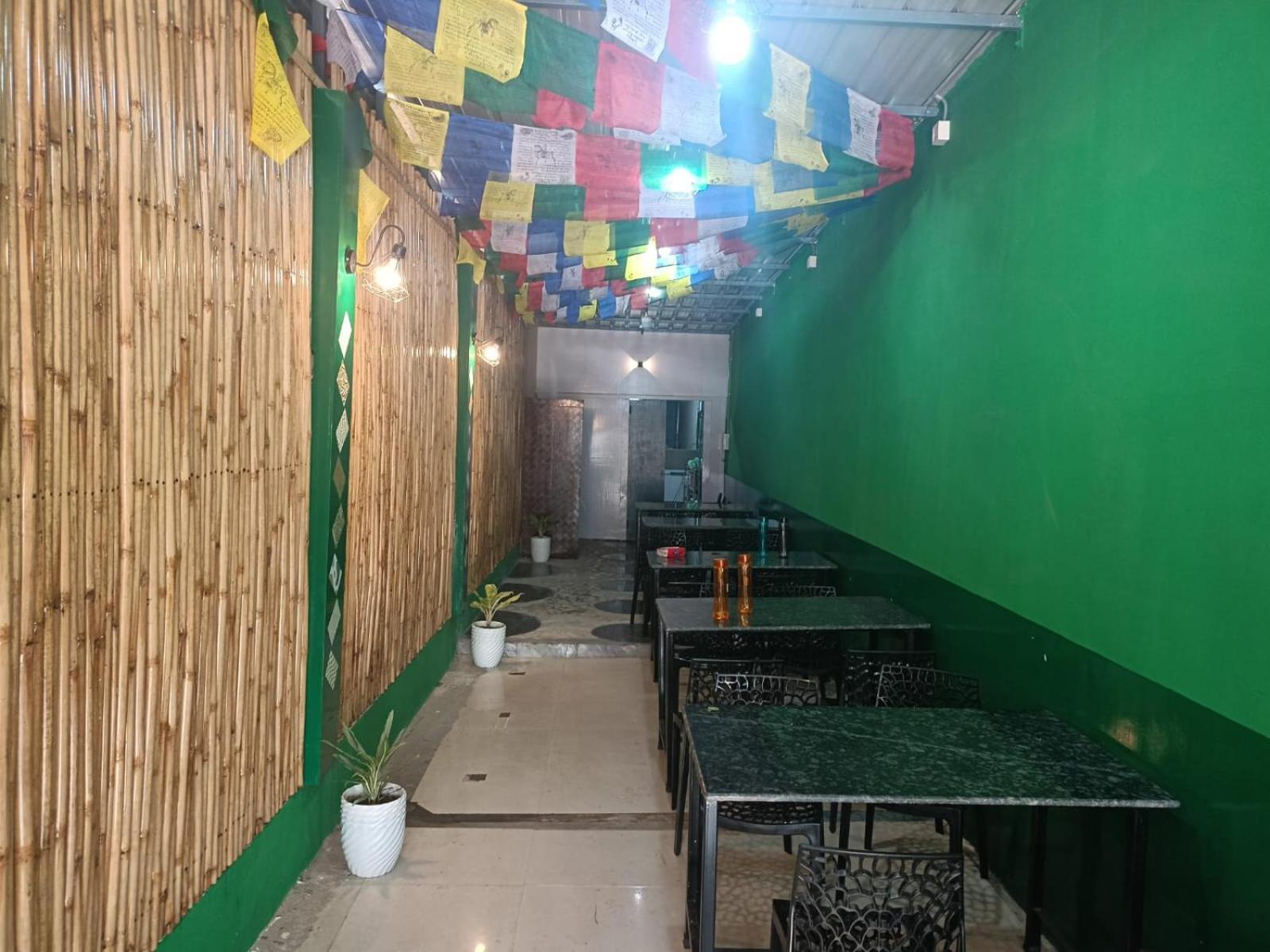 גווהטי Hotel Bhargav מראה חיצוני תמונה