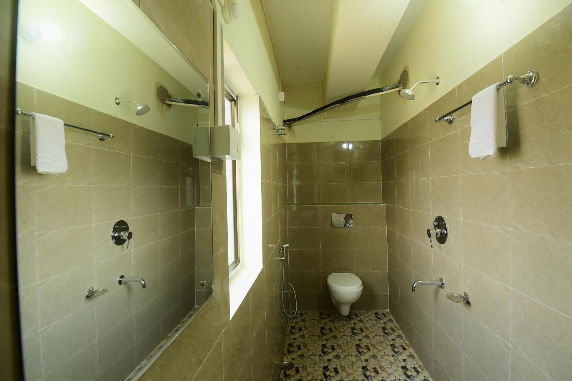 גווהטי Hotel Bhargav מראה חיצוני תמונה